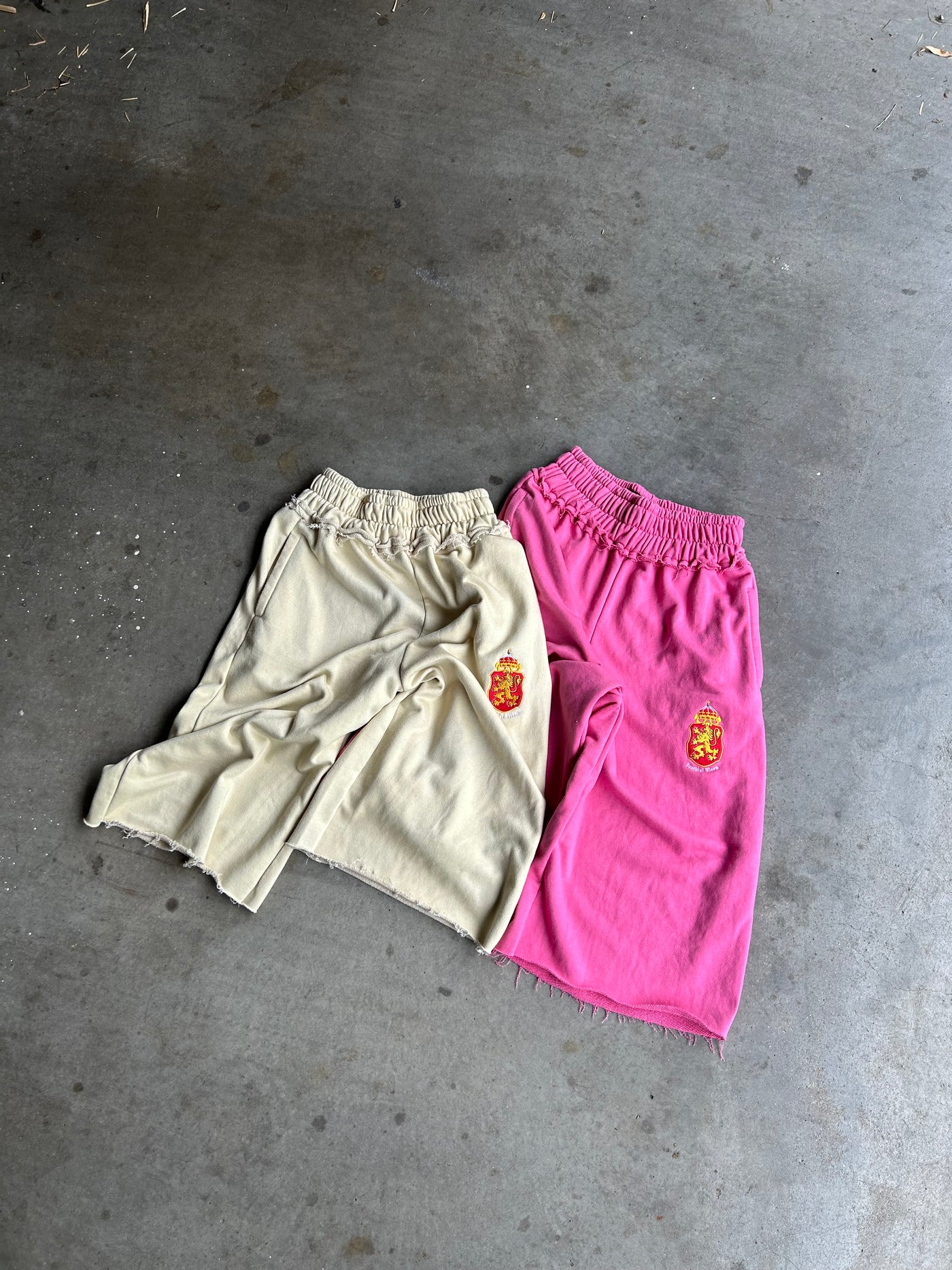 UB CREAM SHORTS