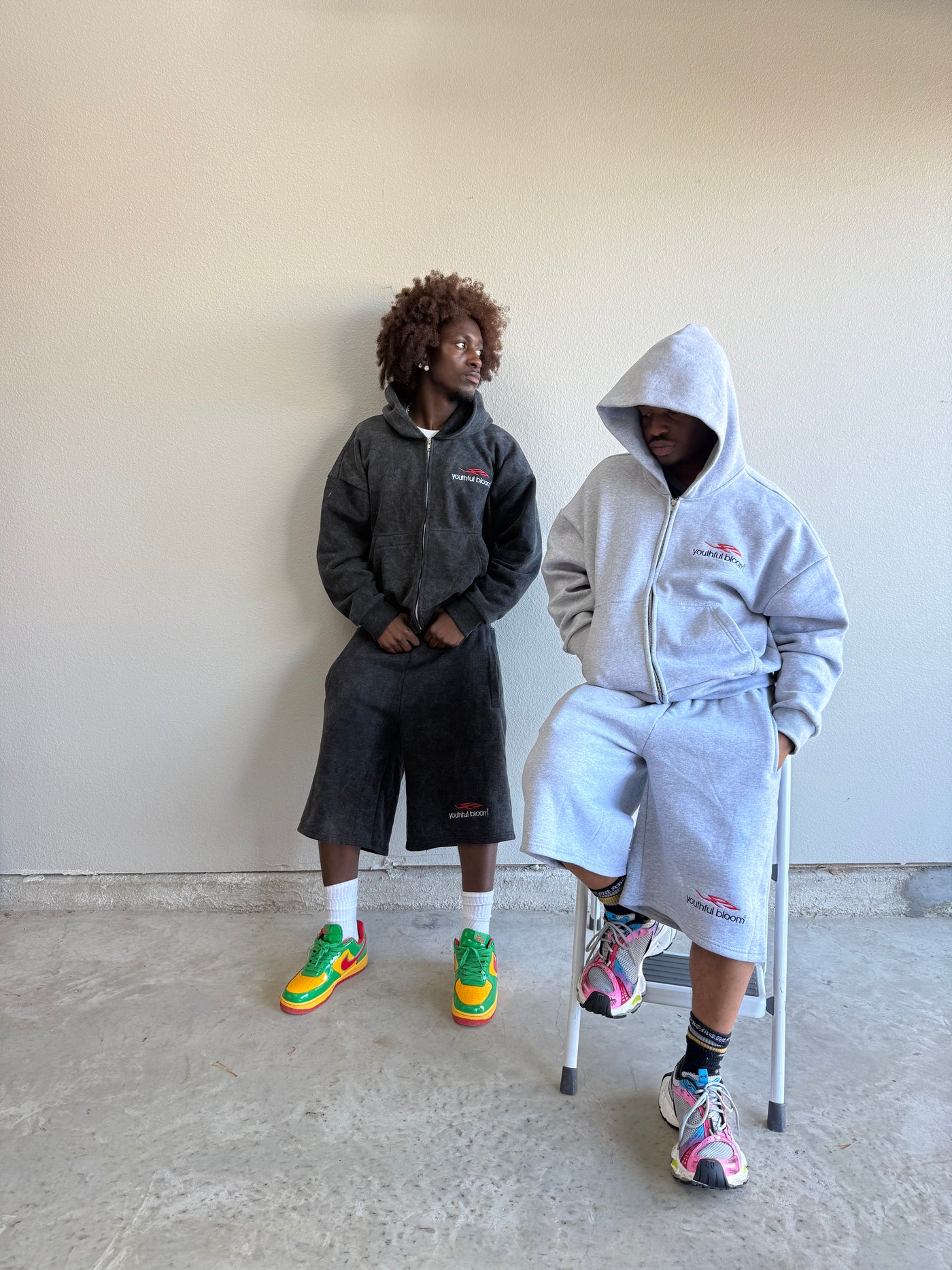 GREY YB LOGO ZIP